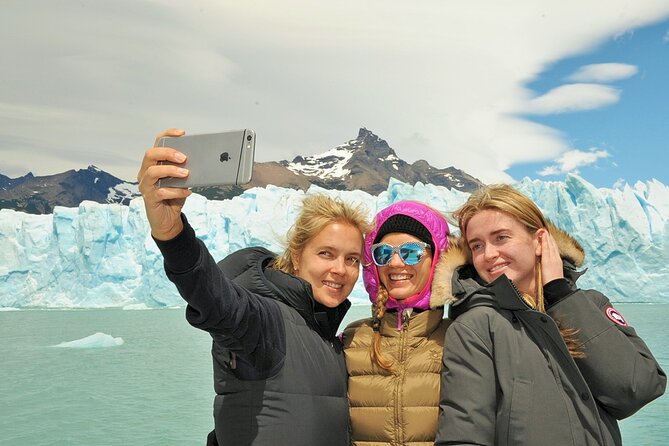 Perito Moreno Glacier Full Day Tour with Optional Boat Safari - The optional 1-hour Boat Safari: a closer look from Lago Argentino