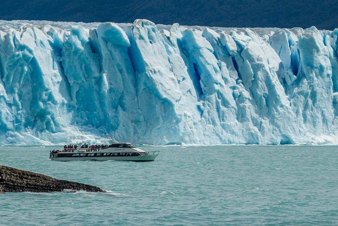 Perito Moreno Glacier with Navigation from El Calafate - Timing, restrooms, and why the guide style matters