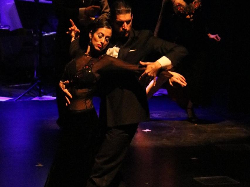 Piazzolla Tango: Only Show + Beverages - The 10:00 PM schedule, and what fills the 3 hours