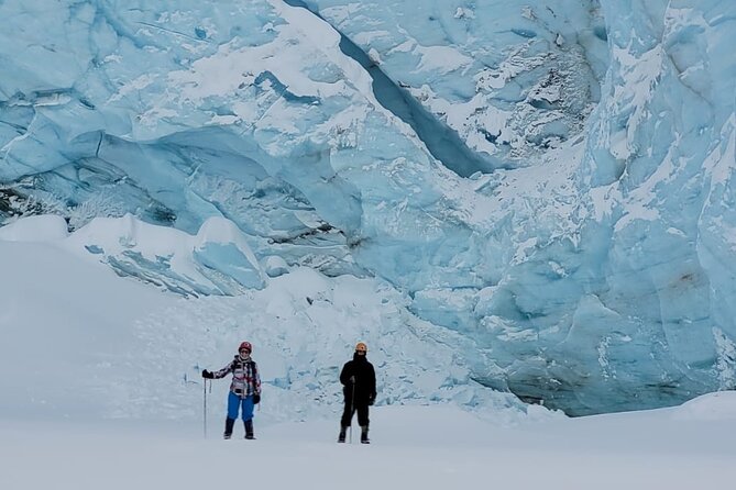 Premium Albino Eye Glacier Trekking For Small Groups - Ojo del Albino moment: the 20-meter wall and the green lagoon