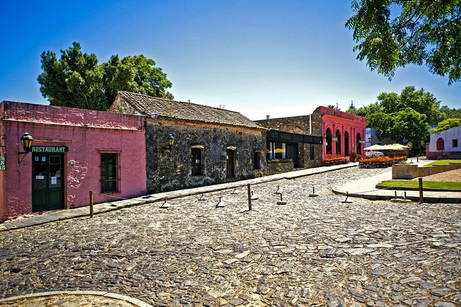 Premium Day Trip to Colonia del Sacramento - First steps in Colonia: the port town vibe and why UNESCO matters