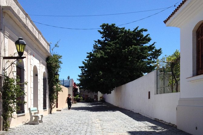 Premium Day Trip to Colonia del Sacramento - Guides make the difference: Jesus, Lily, and Alejandra at work