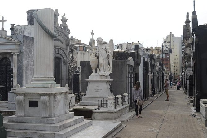 Premium service Buenos Aires city tour for small groups - Recoleta Cathedral and Recoleta Cemetery: The Morning’s Most Moving Portion