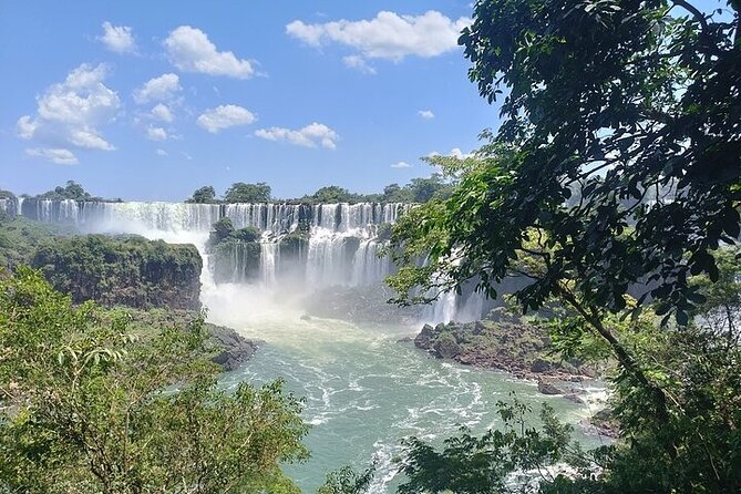 Private - BRA and ARG Iguazu Falls in 1 day + boat option - Circuit Superior: your 2 km flat stretch of constant wow