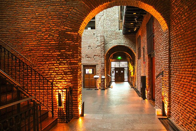 Private City Tour Including The Old Underground Tunnels of Buenos Aires - Plaza de Mayo essentials: Casa Rosada, Cabildo, and the Cathedral stop