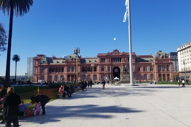 Private city tour of Buenos Aires - La Boca: street tango vibes, photos, and a flexible hour for food