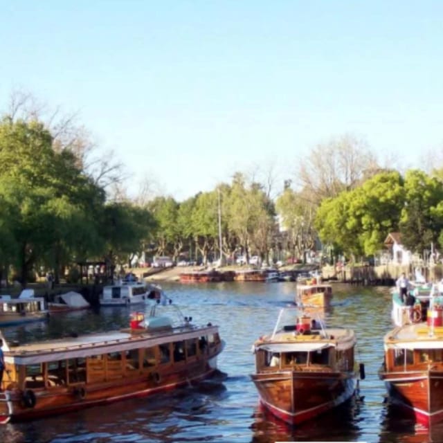 Private City Tour of Buenos Aires + Tigre Delta - Puente de la Mujer and Recoleta: photo moments that connect to bigger Buenos Aires