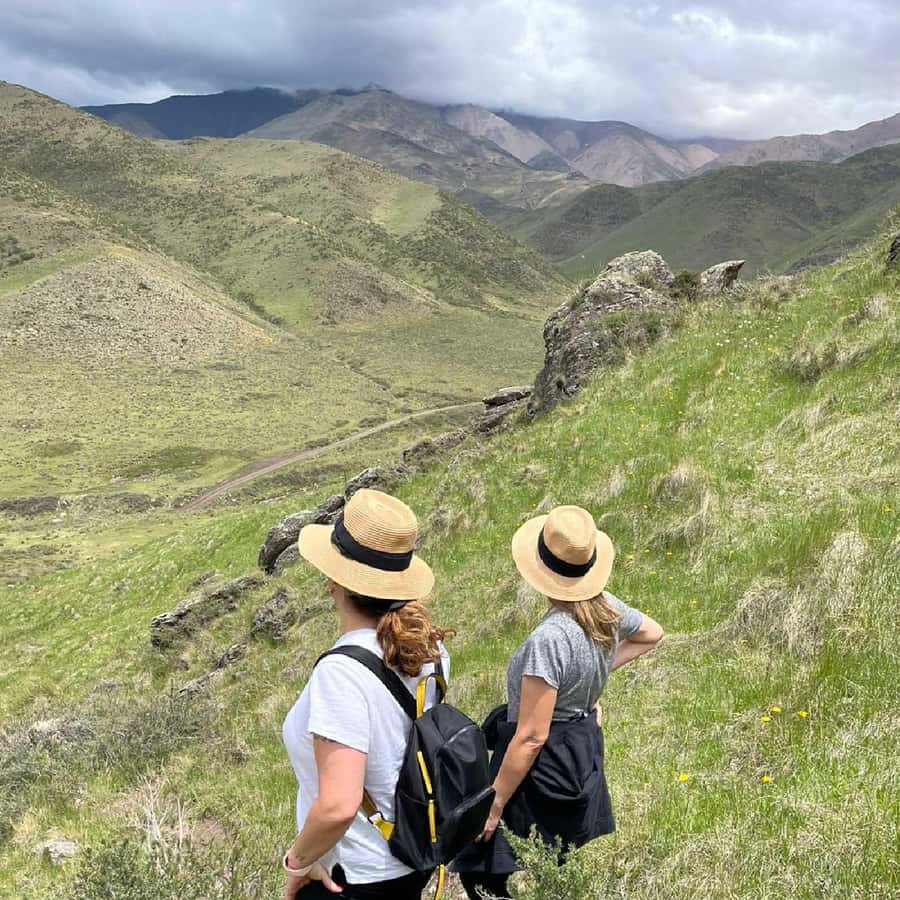 Private Experience: Horseback Riding and BBQ in the Mountain - Estancia La Carrera - Andes Country Day at Estancia El Pico Palma, La Carrera
