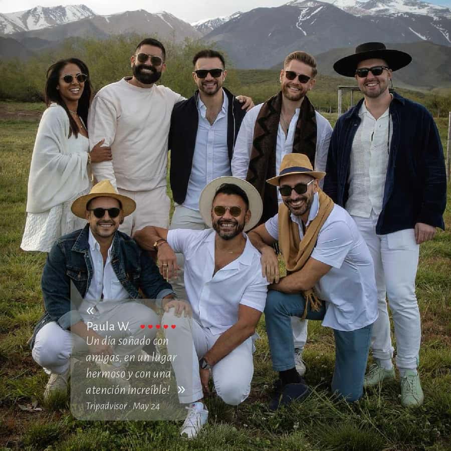 Private Experience: Horseback Riding and BBQ in the Mountain - Estancia La Carrera - Snacks, empanadas from the clay oven, and wine on arrival