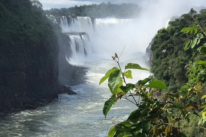 Private Iguassu Falls Tour on Both Sides - Hotel pickup and border crossing: why the priority pass matters