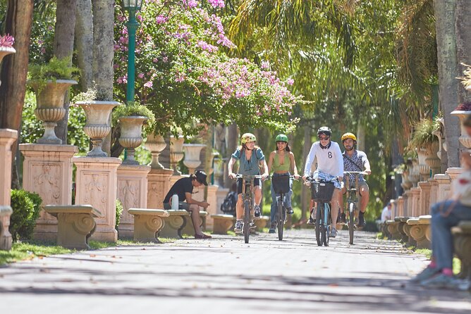 Private Off the Beaten Path: Hidden Urban Art Bike Tour - San Telmo meeting point, bike setup, and the Holocary mission