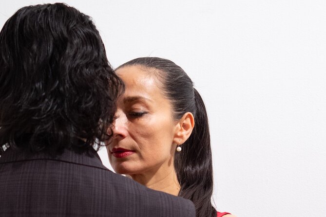 Private Tango Class in Buenos Aires with Expert Instructor - Your 60-minute lesson plan: from posture to musicality