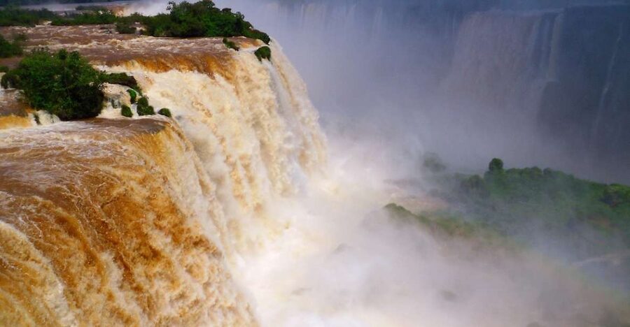 Private Tour "Dawn at the Iguassu Falls". - Porto Canoas panoramic breakfast: the falls from a new angle