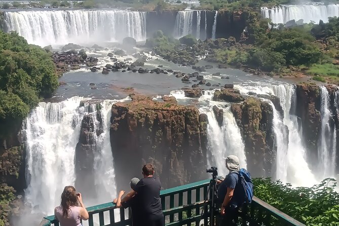 PRIVATE TOUR - Iguacu Falls on the Brazilian side - Devil’s Throat Timing: How to Get the Best Sound and Spray Moment