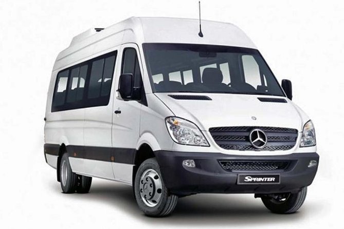 Puerto Iguazu Airport Shuttle Transfer - Getting met fast: the name sign and flight details system