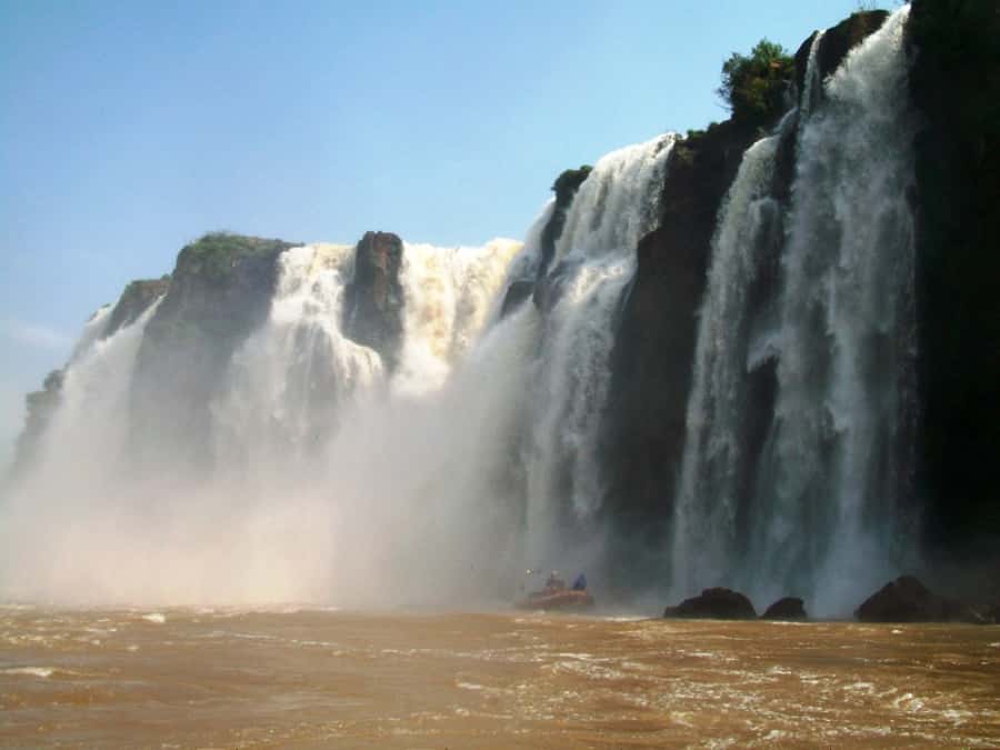 Puerto Iguazú: Iguazú Falls Adventure with 4WD & Boat Ride - Superior Circuit: the best setup for what you will feel later