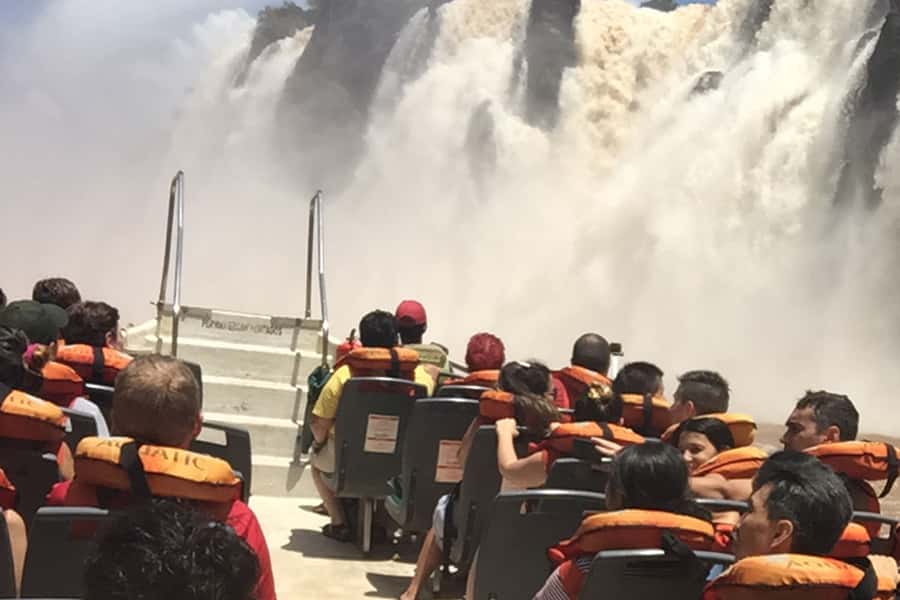 Puerto Iguazú: Iguazú Falls Adventure with 4WD & Boat Ride - The boat ride: 6 km of canyon cruising, then 2 km of rapids