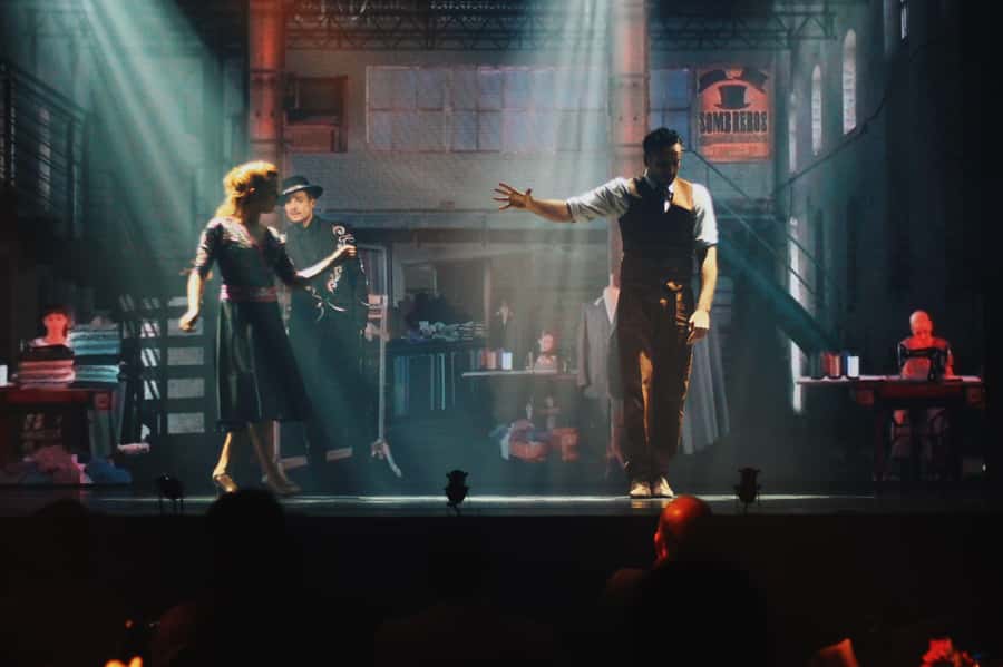 Puerto Iguazú: Madero Tango Show with Optional Dinner - Cataratas Casino access: a bonus, with strict adult rules