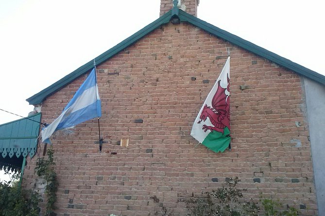 Puerto Madryn Shore Excursion: Private Tour of Trelew and Gaiman - Guide language and how to set expectations so you get the English tour you want