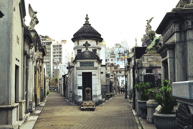 Recoleta Cemetery Tour in English - Price and Value: What $16 Buys (and What It Does Not)