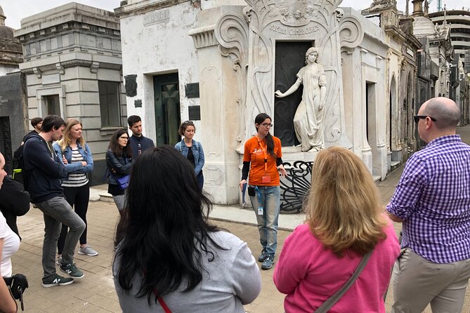 Recoleta Cemetery Walking Tour - Price and logistics: the $12 tour that costs more once inside