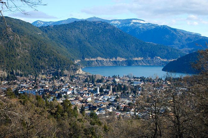 San Martin de los Andes by Seven Lakes Road from Bariloche - Morning pickup and the ride out of Bariloche
