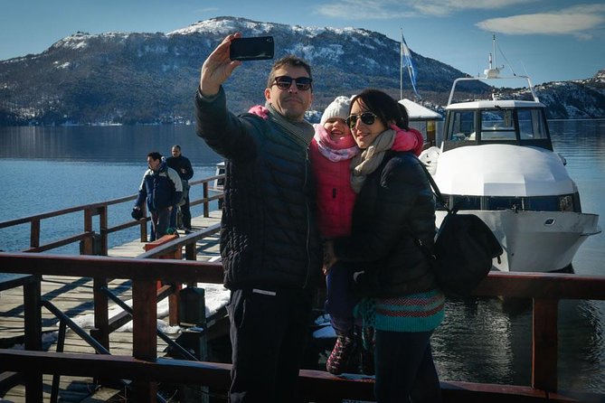 San Martin de los Andes Lakes and Waterfalls Boat Trip - Parque Nacional Lanín: the port mix, short walks, and the fee question