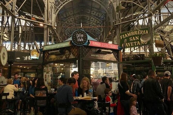 San Telmo Walking Tour and Wine Mini-Tasting for small groups - Wine mini-tasting with a sommelier: what you actually get in 40 minutes