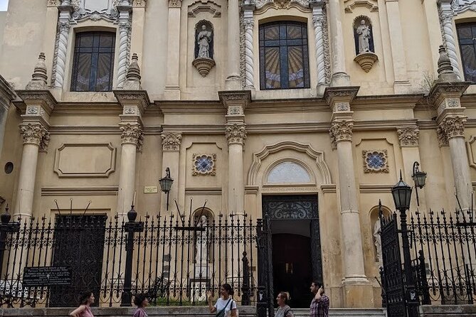 Shared Afro-Argentine Heritage Walking Tour in Buenos Aires - Plaza Dorrego: the antiques square and the bigger question of memory