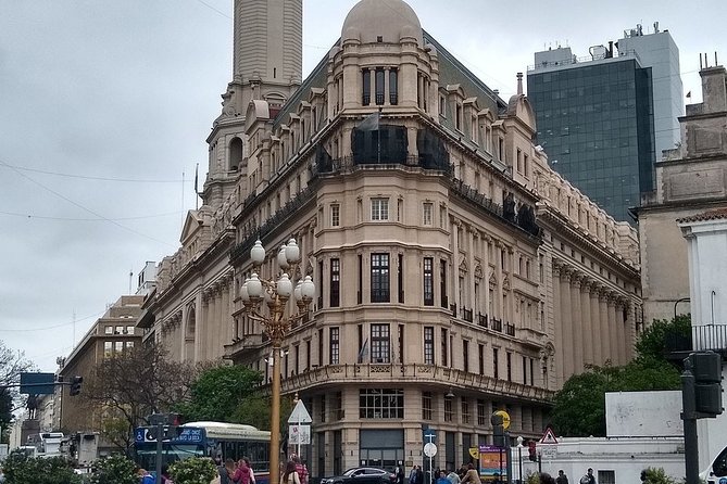 Small Group Southern Immersive Bike Tour - Stop 1: Biking Buenos Aires, Getting Your Bearings
