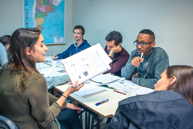 Spanish Group Course in Buenos Aires, Argentina: 30 Lessons - Inside the Schedule: How the 20-Plus-2 Format Builds Confidence
