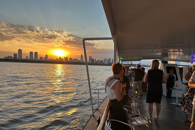 Sunset Río de la Plata & Open Bar - Price and value: is this worth $39.50?