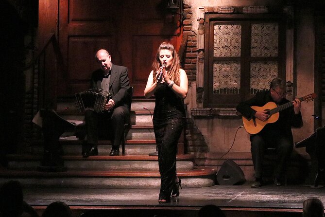 Tango Show and Dinner at: Aljibe Tango - Service and Pacing: The One Thing You Should Pay Attention To