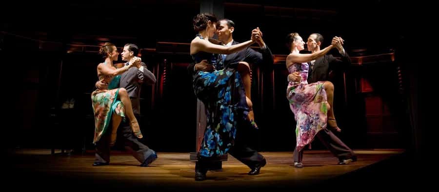 Tango Show at El Querandi with optional Dinner - Language and host support