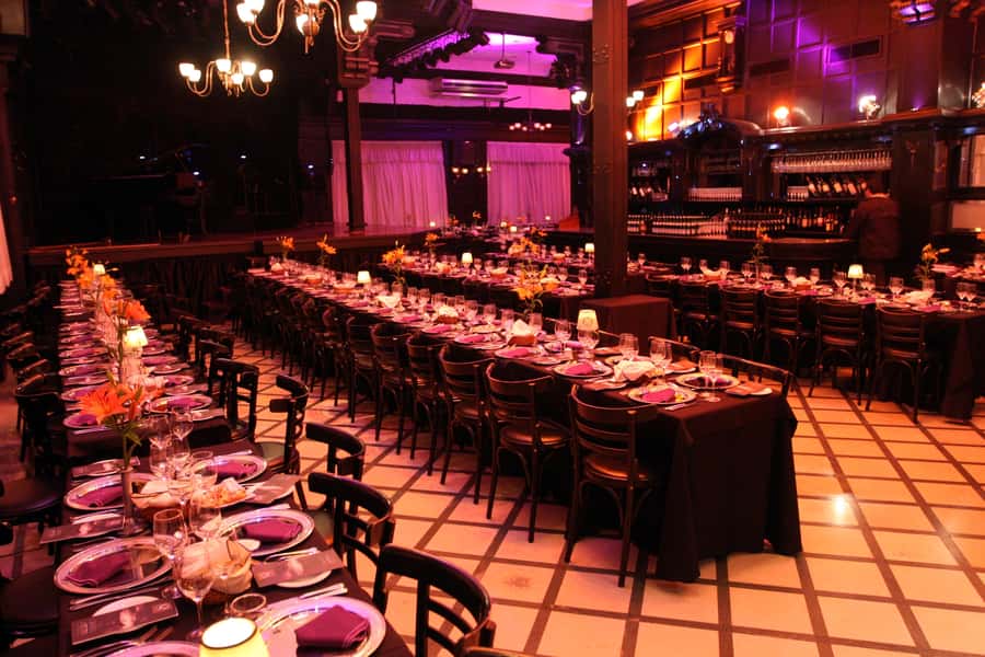 Tango Show at El Querandi with optional Dinner - El Querandí: the room where Buenos Aires tango starts