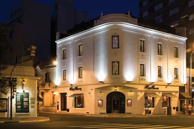 Tango Show: "El Viejo Almacén" - Price value: what $68 buys you, and when dinner upgrades make sense