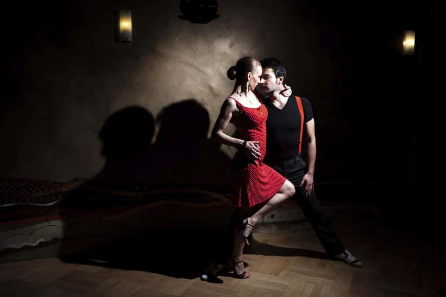 Tango show in La Ventana with optional Dinner - How the performance moves: tango eras, then gauchos and Andean folklore