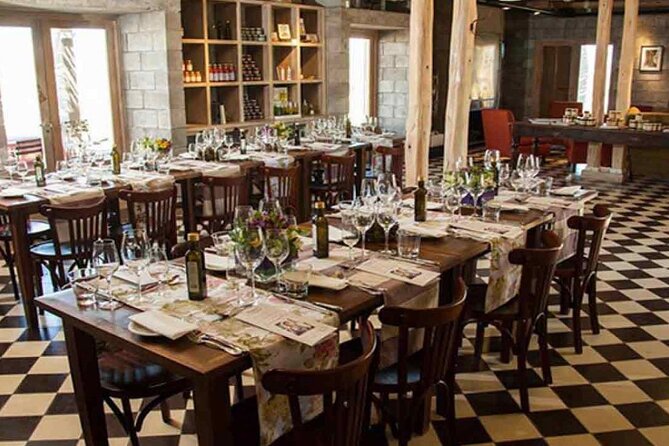 Tasting The Enemy + Lunch Santa Julia. Private transfer - Key highlights before you go