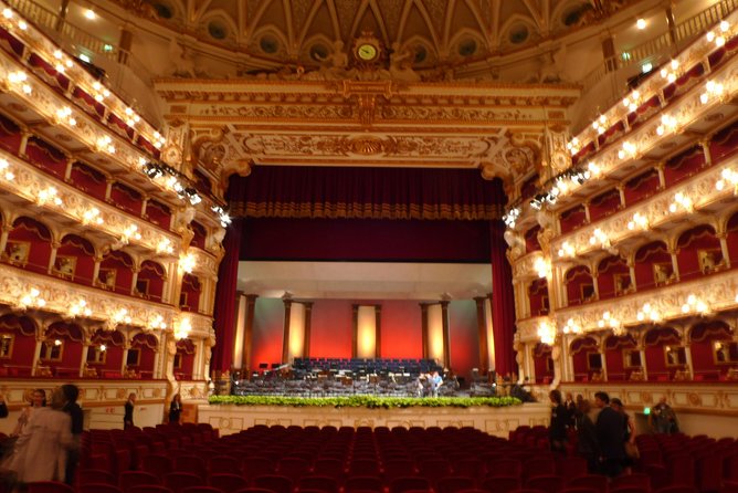 Teatro Colon Guided Tour Admission Ticket - Golden rooms, big acoustics, and why this tour is a smart stop