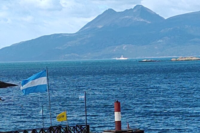 TIERRA DEL FUEGO NATIONAL PARK & TRAIN (optional) Tour - Meeting point in Ushuaia, and why it matters for timing