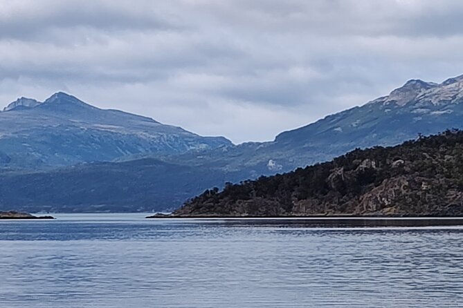 TIERRA DEL FUEGO NATIONAL PARK & TRAIN (optional) Tour - Bahia Ensenada Zaratiegui and Lago Roca: the park’s best payoff for your time