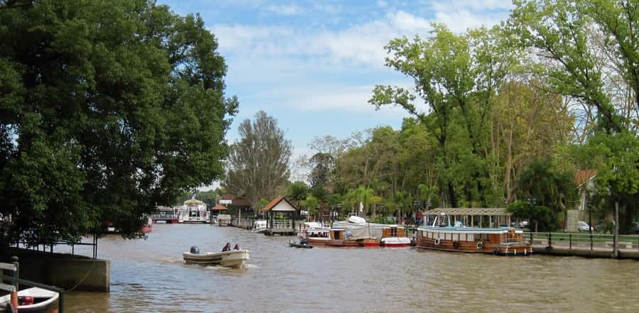 Tigre Delta: Half-Day Tour and Boat Trip - Boarding the Catamaran: What the Delta Looks Like Up Close