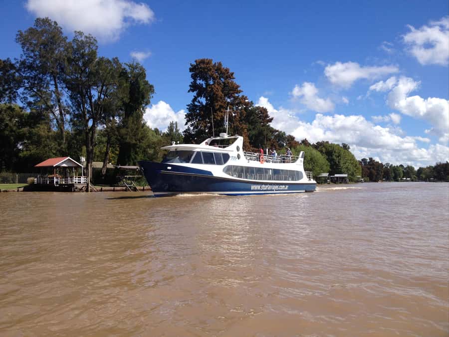 Tigre with Lunch overlooking the River and Navigation - Puerto de Frutos and Paseo Victorica: a riverside market that actually helps you plan the day