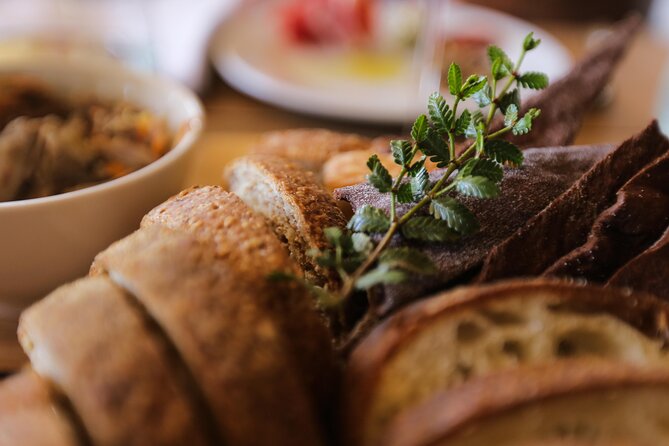 Top Rated: Winery Tour with Lunch in Mendoza - The Maipú winning formula: wine, lunch, and olive oil in one day