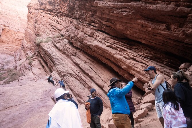 Tour to Cafayate from Salta - The guide and the bus ride: what you can expect from a well-run day