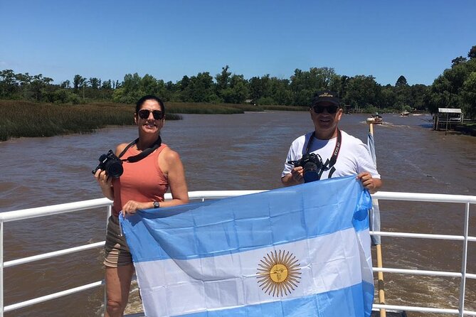 Tour to the North Zone of Buenos Aires and Navigation in Tigre - River Plate Stadium Exterior: Quick Photos, Big Energy