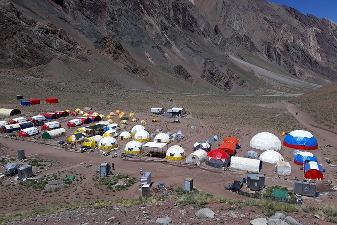 Trekking to Confluencia, Aconcagua first base camp - Lunch and snacks: included, planned, and actually helpful
