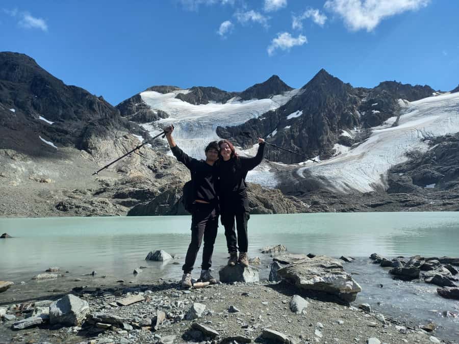 Trekking to Vinciguerra glacier and Tempanos lagoon - Los Tempanos Lagoon Lunch: Why Eating by Ice Is Worth Planning For