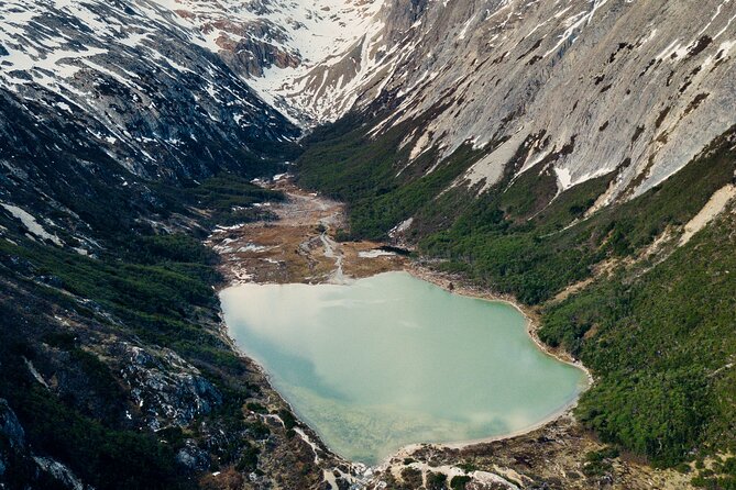 Trekking Tour Laguna Esmeralda and Fuegian Valleys - Laguna Esmeralda: Your Photo Stop, Picnic Break, and Weather Reality Check