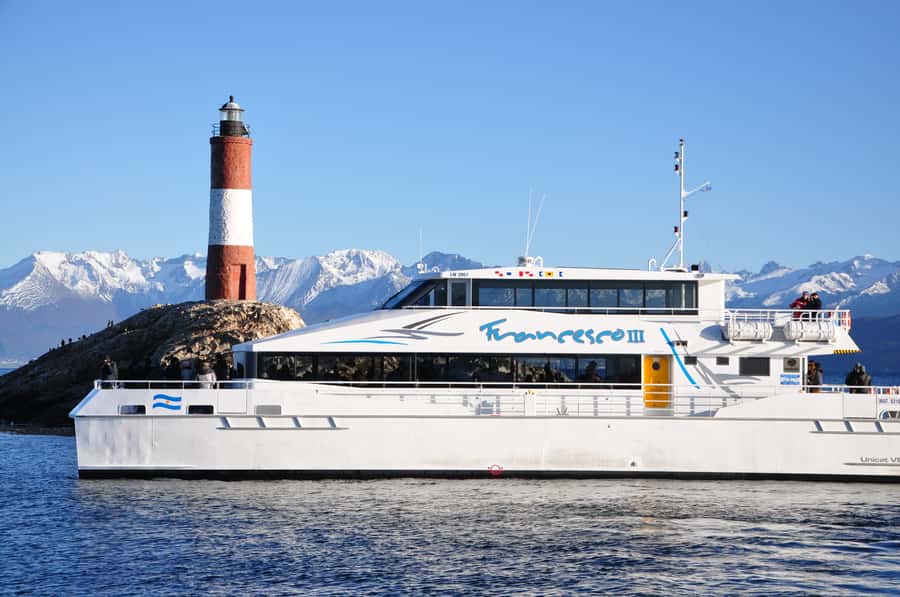 Ushuaia: Beagle Channel & Sea Wolves Island Catamaran Cruise - Getting to CANOERO Catamaranes, Fast and Without Fuss